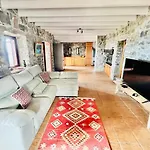 Oasis In Madeira By Ymr Holiday home Raposeira do Logarinho