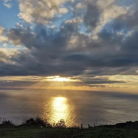 Oasis In Madeira By Ymr Holiday home Raposeira do Logarinho