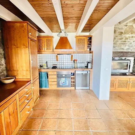 Oasis In Madeira By Ymr Raposeira do Logarinho